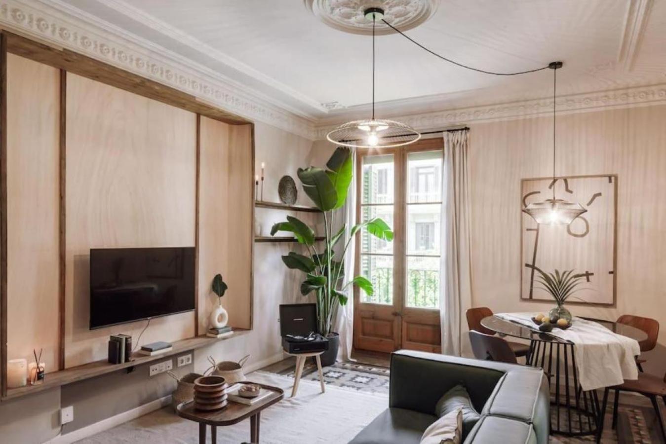 Apartamento Ulindi - 2 Bedroom With Balcony In Eixample Esquerra *