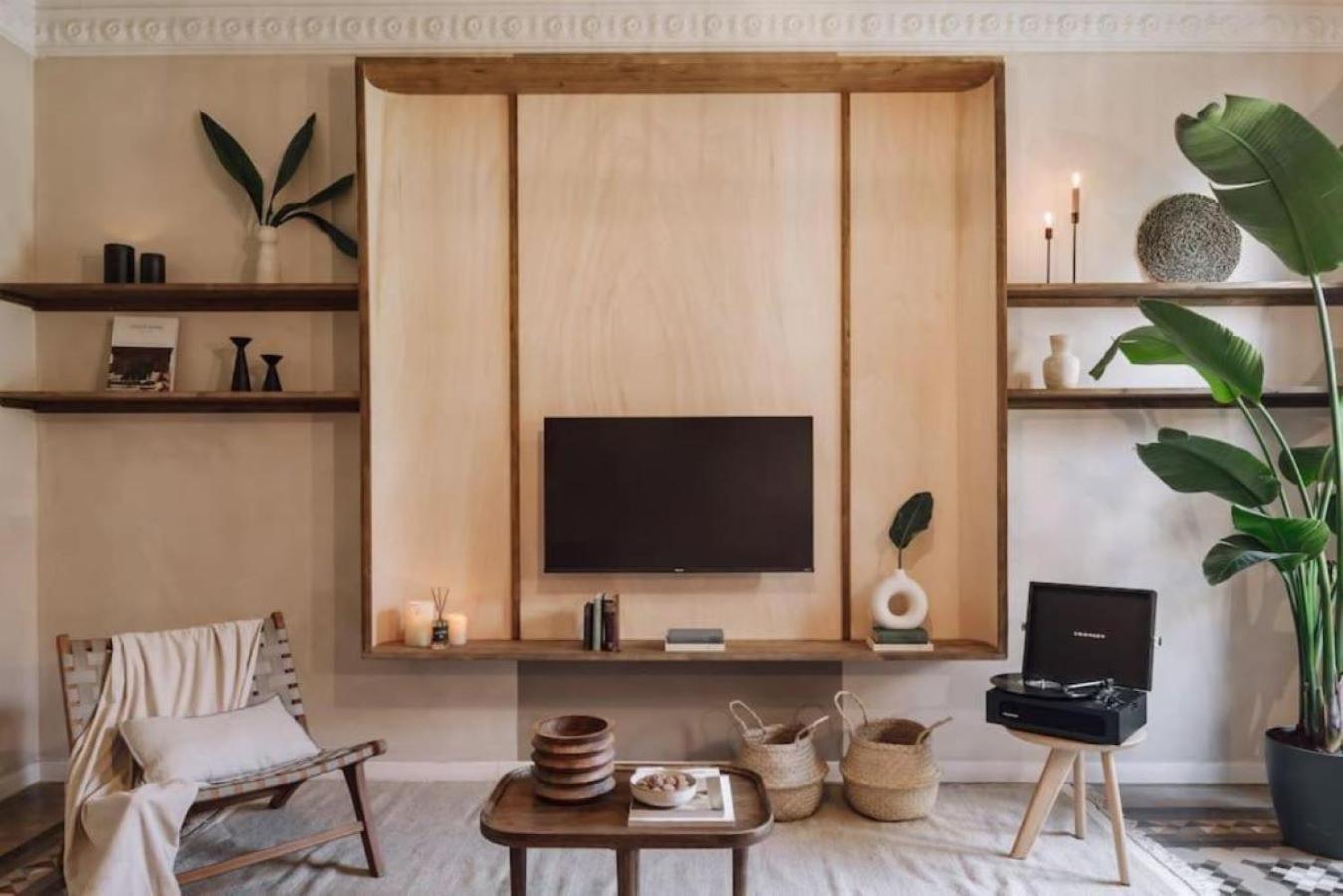 Ulindi - 2 Bedroom With Balcony In Eixample Esquerra Barcelone